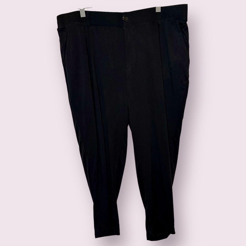 NWT Torrid Black Pants Slacks Taper Leg Size 24